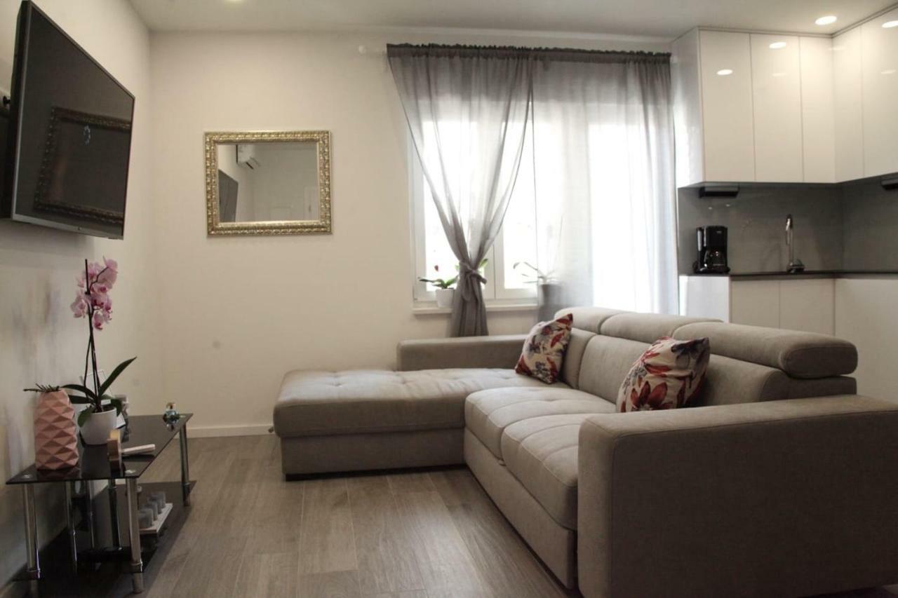 Apartments Holiday Baska Voda Luaran gambar